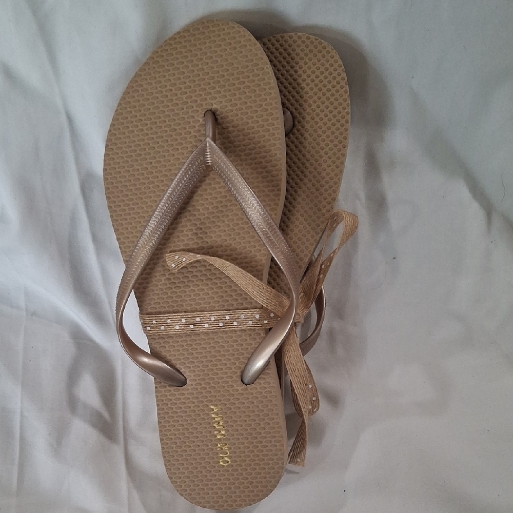 New Old Navy Wome's Tan Sandals Size 8